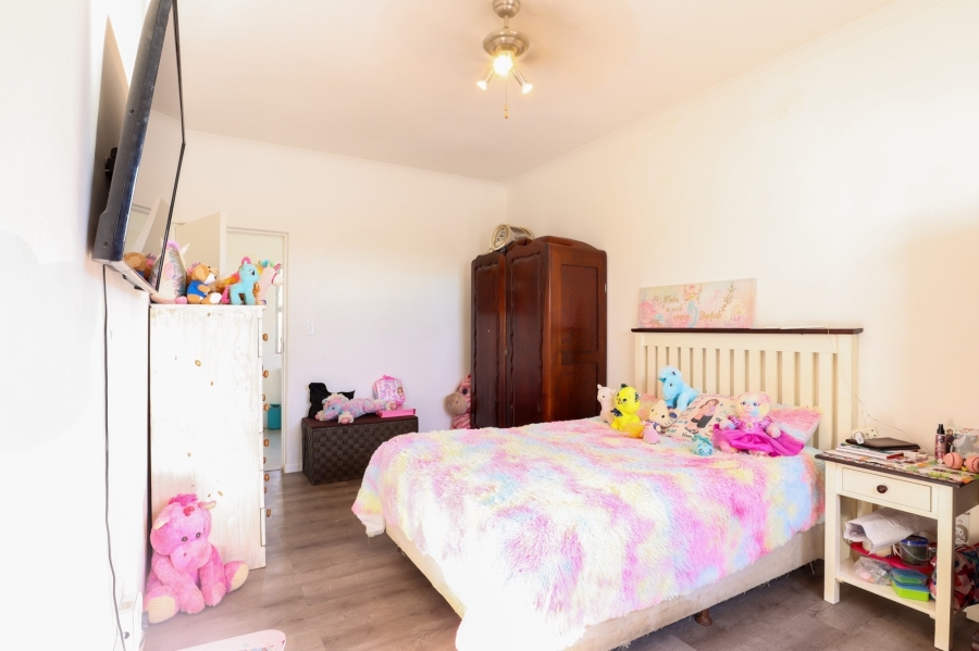5 Bedroom Property for Sale in Darling Western Cape